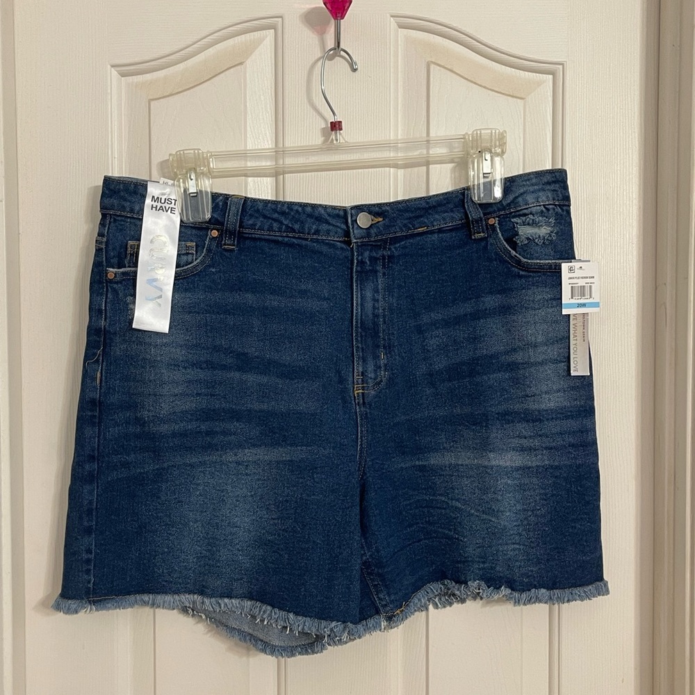 Tinseltown Jrs plus size shorts NWT - Picture 2 of 11